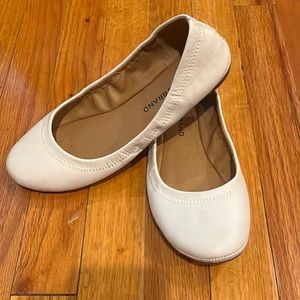 White lucky flats